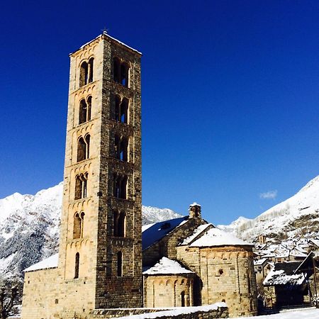 El Xalet De Tauell Hotel Rural Exteriér fotografie