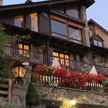 El Xalet De Tauell Hotel Rural Exteriér fotografie