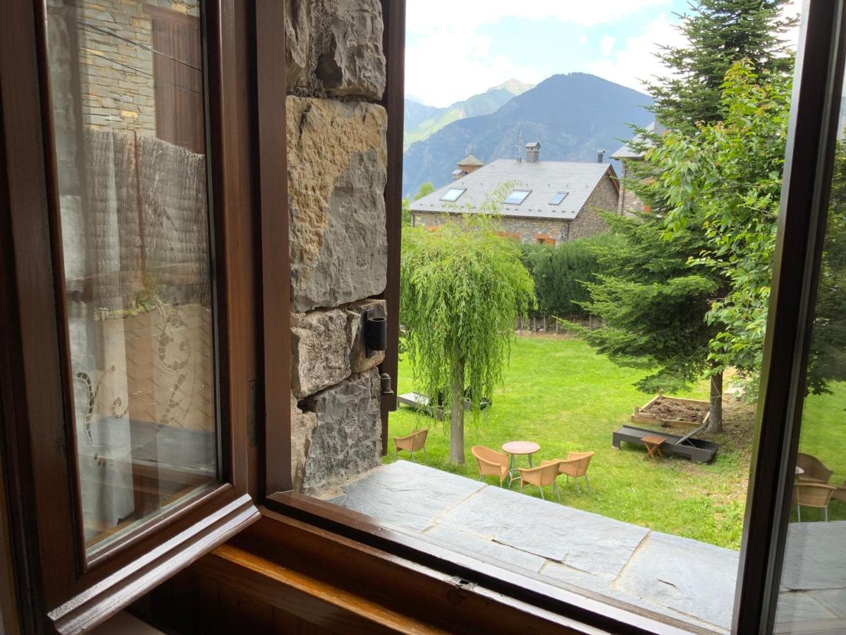 El Xalet De Tauell Hotel Rural Exteriér fotografie