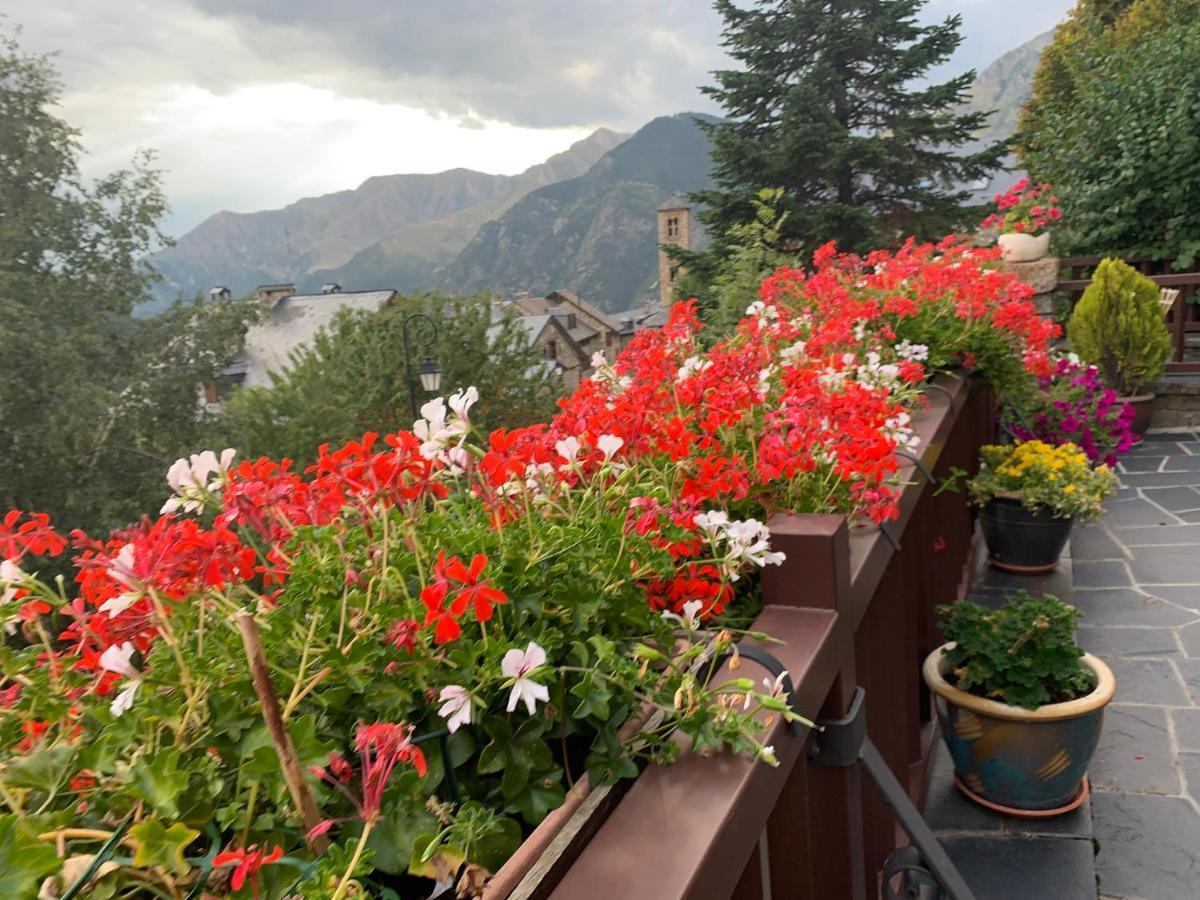 El Xalet De Tauell Hotel Rural Exteriér fotografie