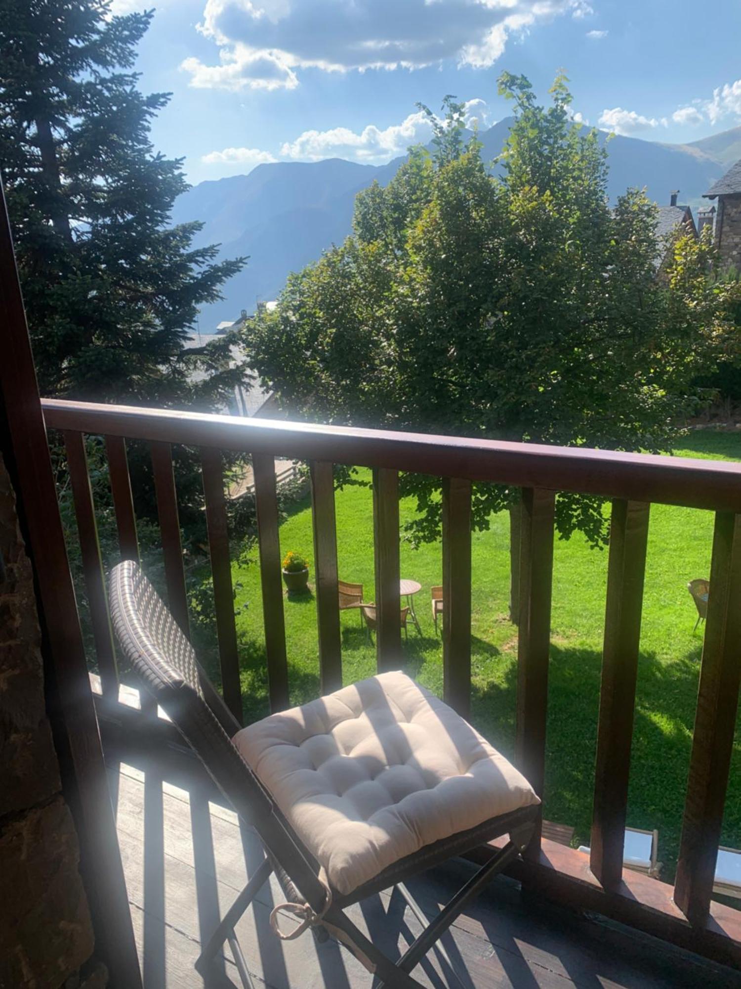 El Xalet De Tauell Hotel Rural Exteriér fotografie