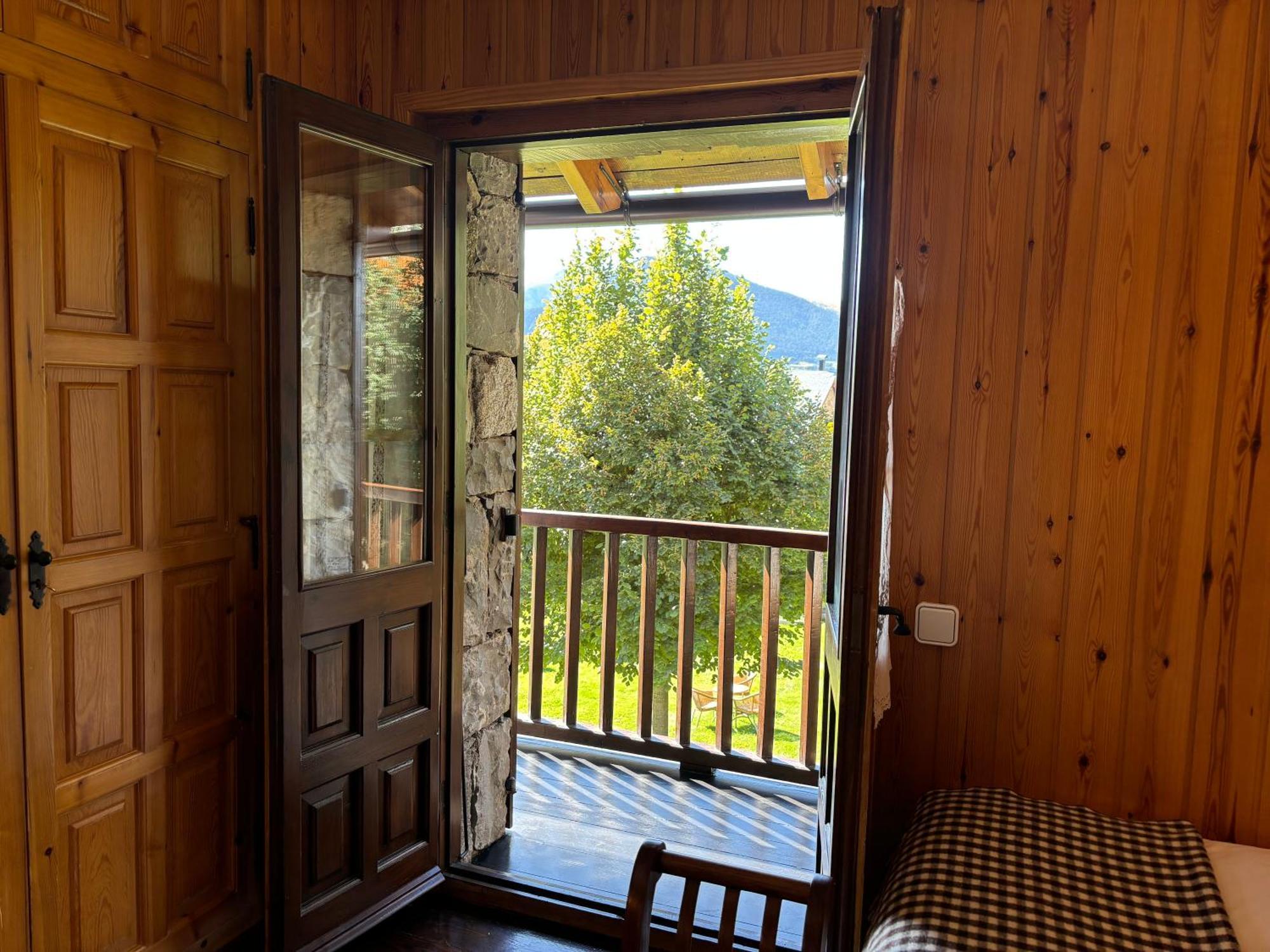 El Xalet De Tauell Hotel Rural Exteriér fotografie