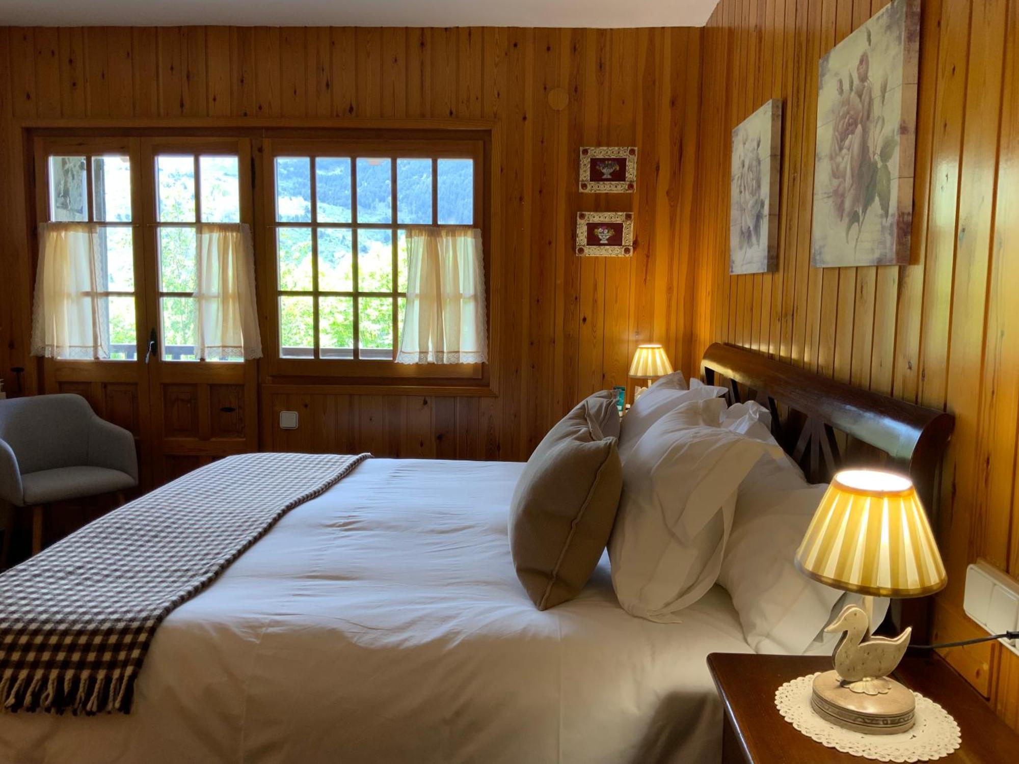 El Xalet De Tauell Hotel Rural Exteriér fotografie