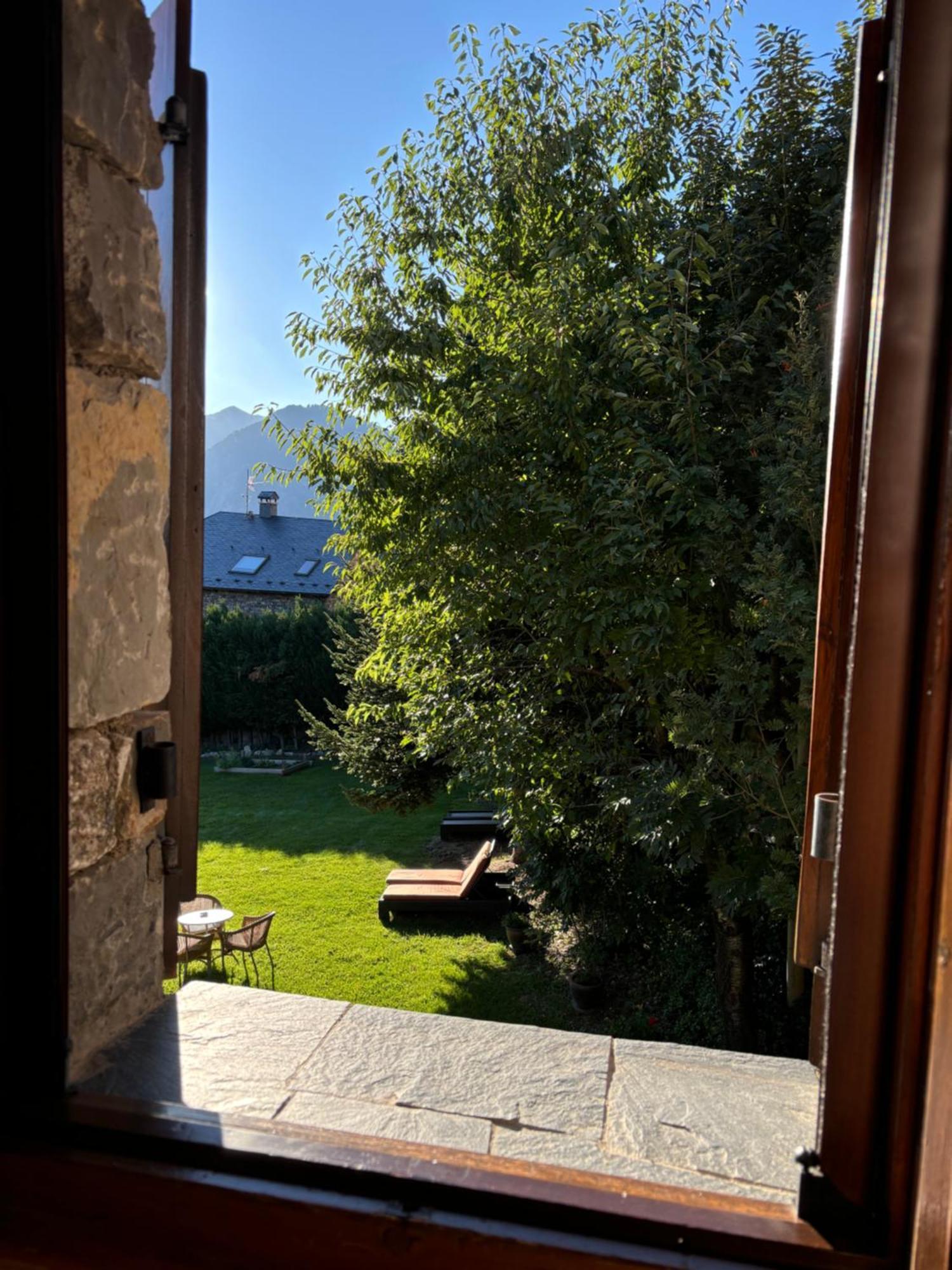 El Xalet De Tauell Hotel Rural Exteriér fotografie