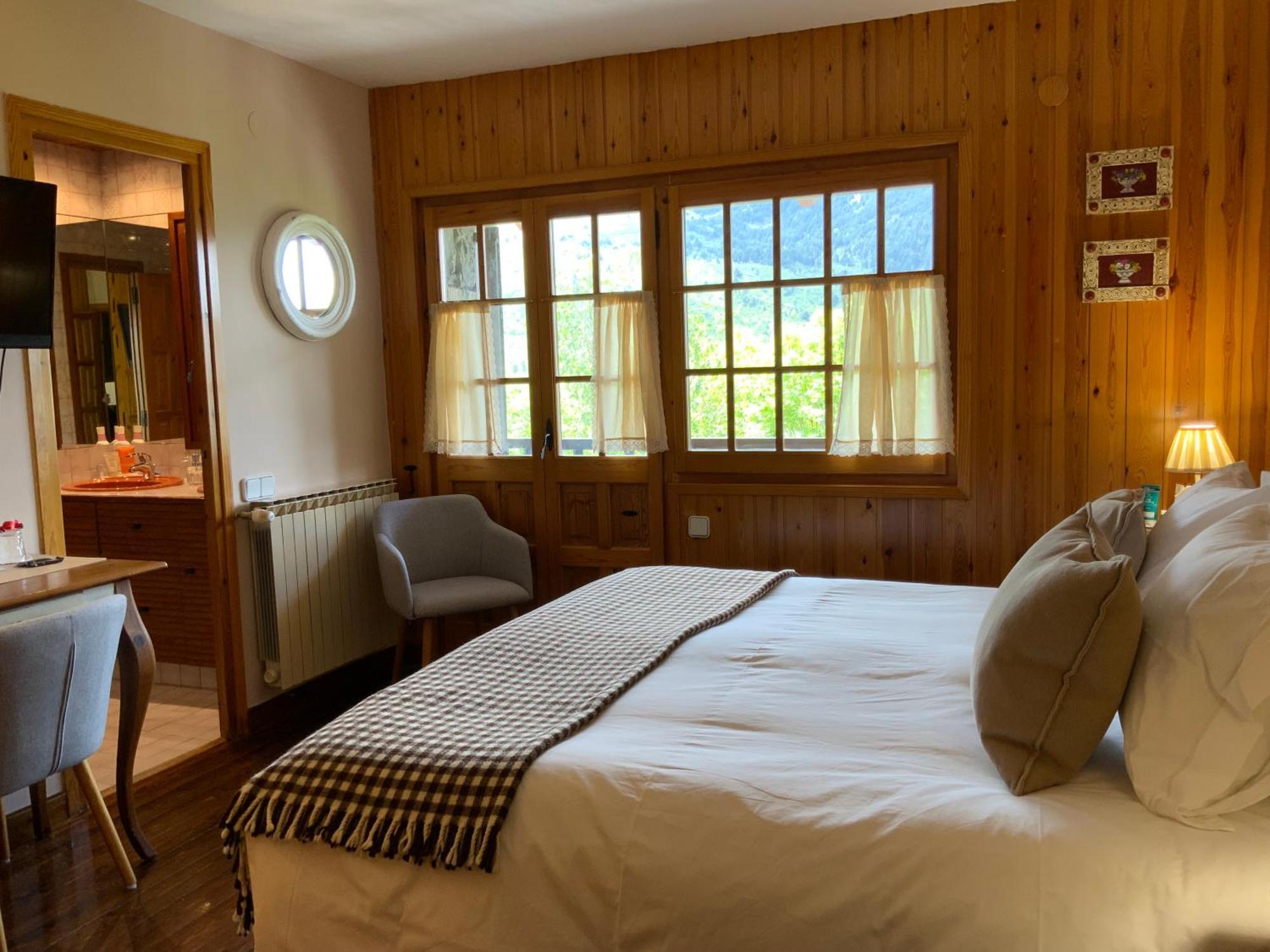 El Xalet De Tauell Hotel Rural Exteriér fotografie