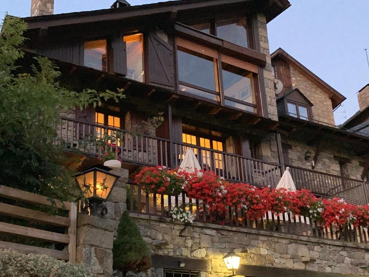 El Xalet De Tauell Hotel Rural Exteriér fotografie